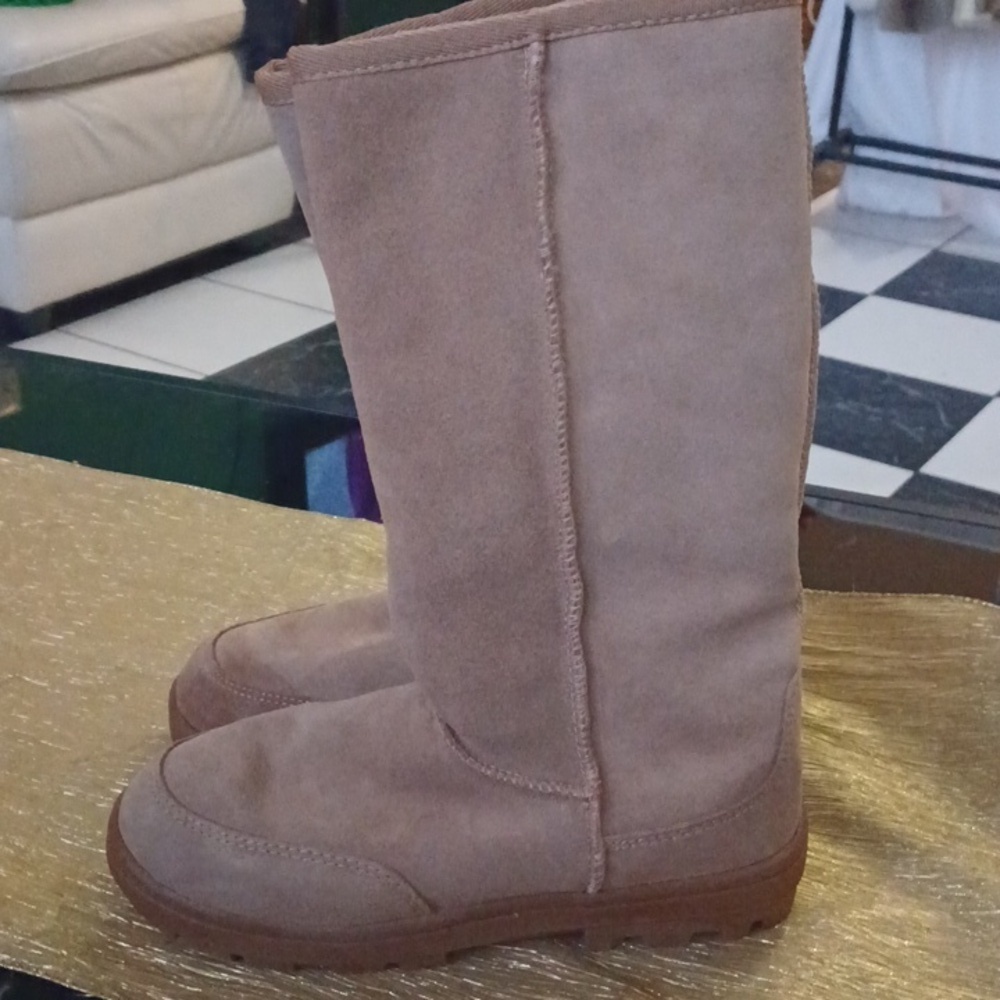 White Mountain Ladies Leather Sherpa Lined boots, Tan, Sz 6.5
